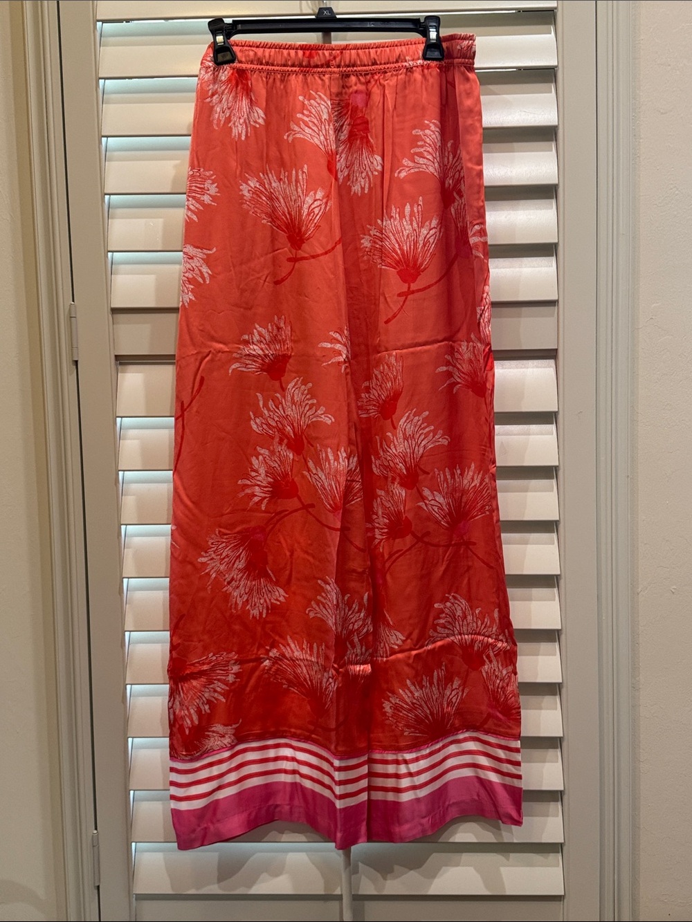 Anthropologie Coral Floral Pajama Pants & Natori White Top - Picture 2 of 7